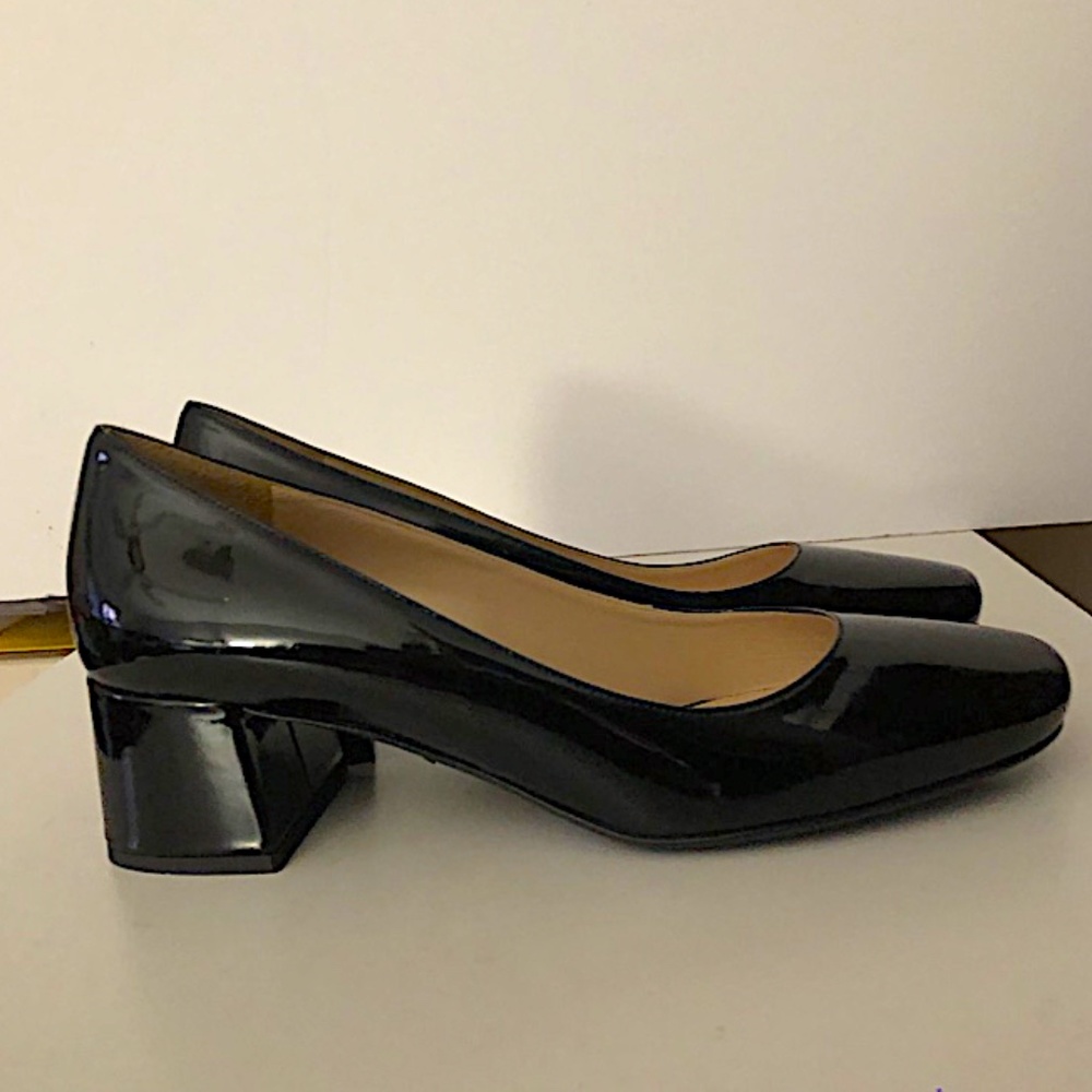 Prada  Black Patent Leather Heeled Pumps Shoes - Picture 6 of 15